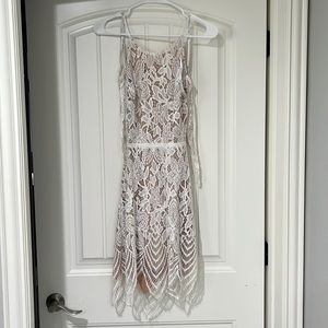 White Lace Dress Dignature 8